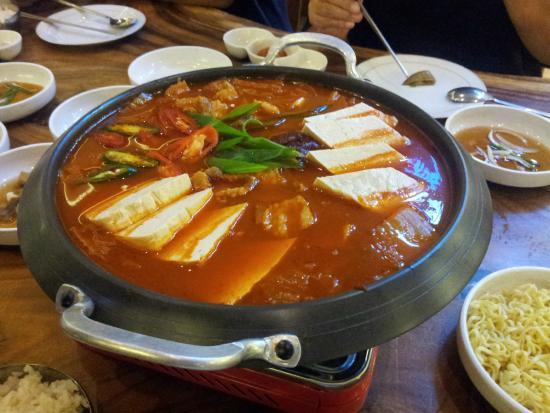 Chung Gi Wa Kota Kasablanka